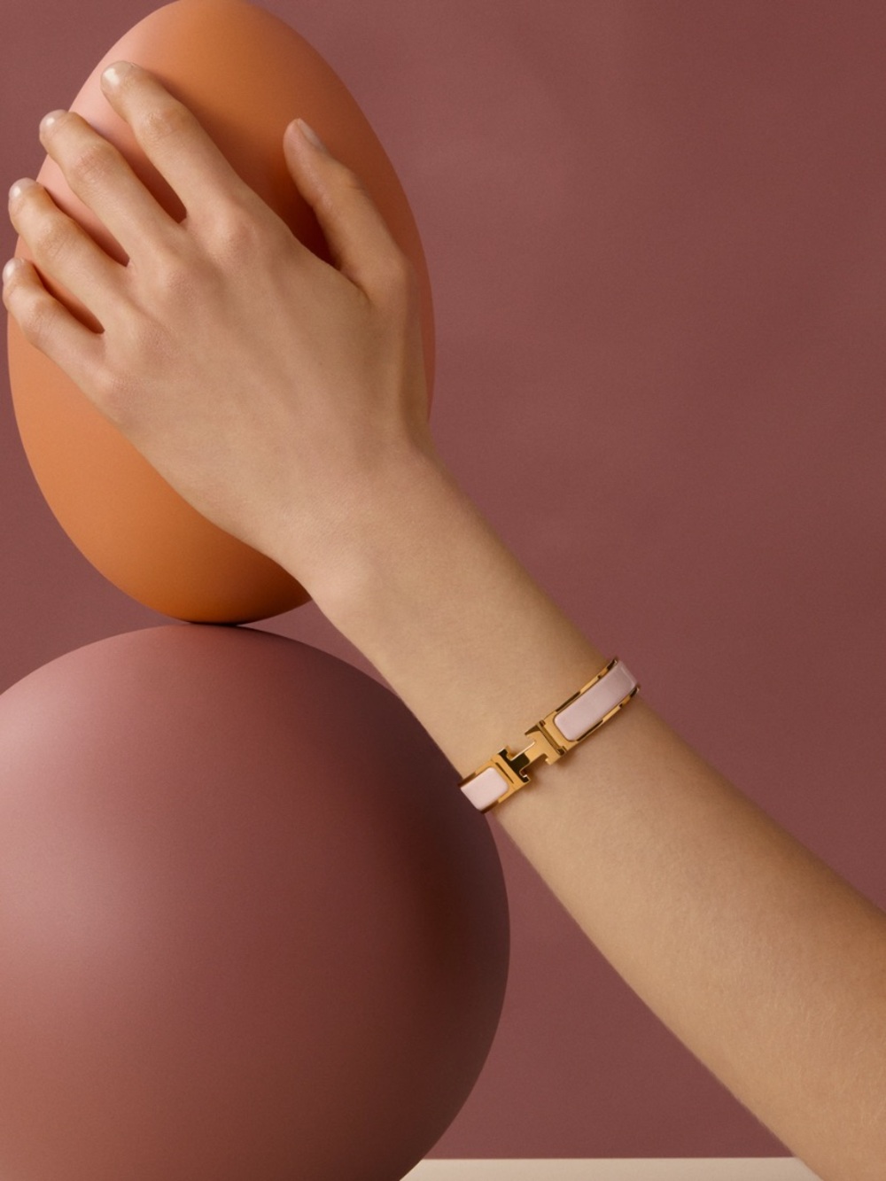 Rose Gold-Plated Pink Enamel 12 MM Clic Hermes Bracelet w/ Box